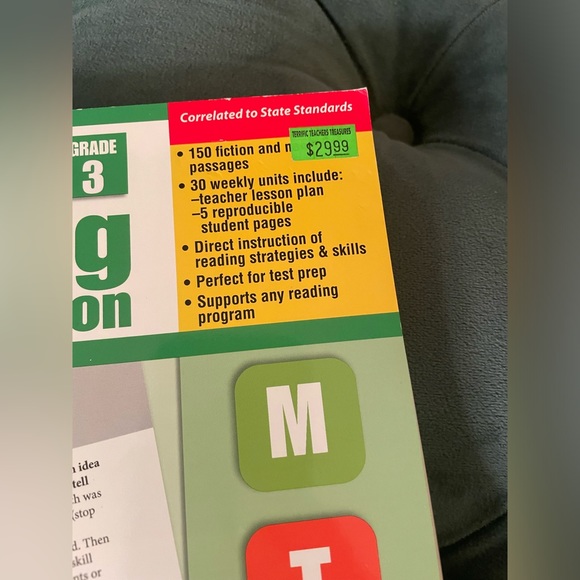 Evan-Moor. Daily Reading Comprehension Grade 3 - Picture 3 of 3